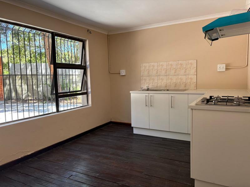 To Let 1 Bedroom Property for Rent in Penhill Western Cape